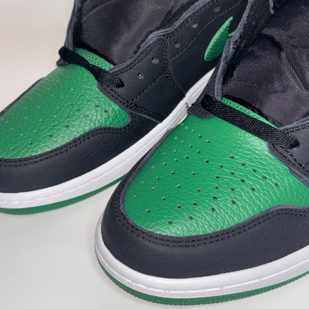 Air Jordan 1 High Pine Green Men’s Size 11 - Picture 8 of 8